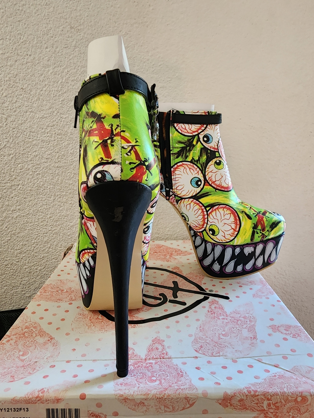 RARE!!! Timmy Chew Platform Bootie By Iron Fist - Picture 6 of 9